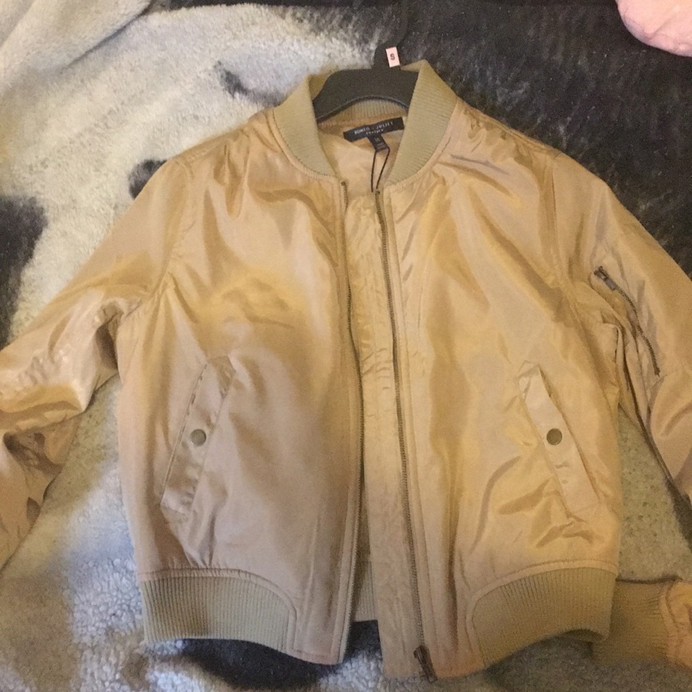 Cropped Bomber